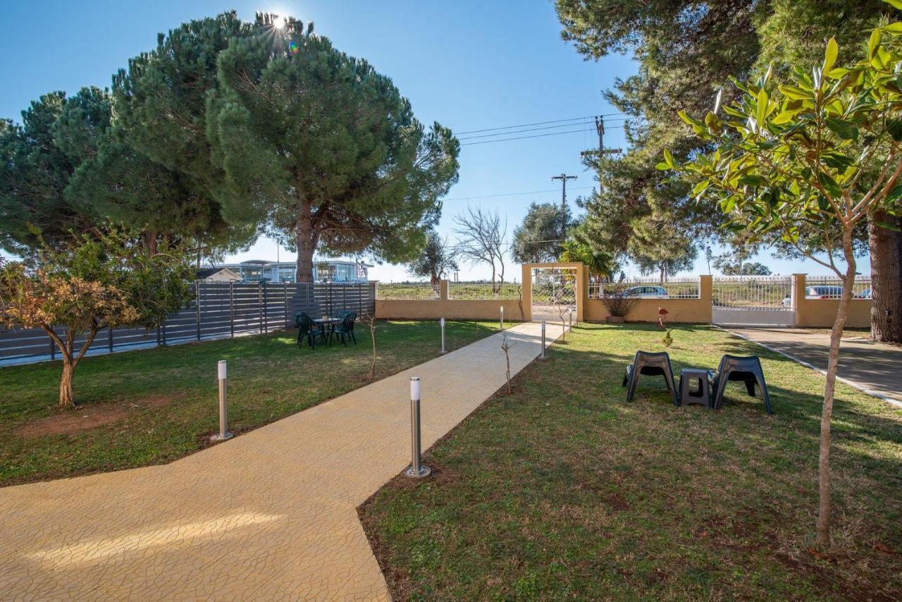 Pine Trees Apartment Preveza Exterior foto